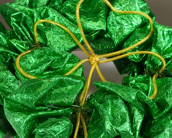 the gold shamrock