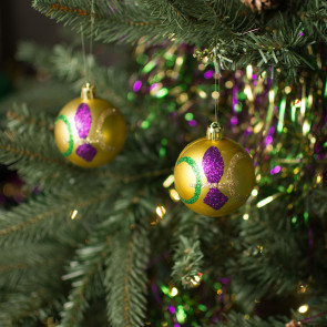 Purple With Gold Fleur de Lis Ornaments: 3